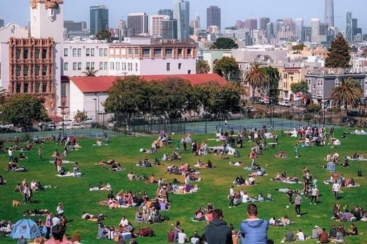 Private Downtown San Francisco Walking Tour: Union Square, Chinatown & North Beach photo 4