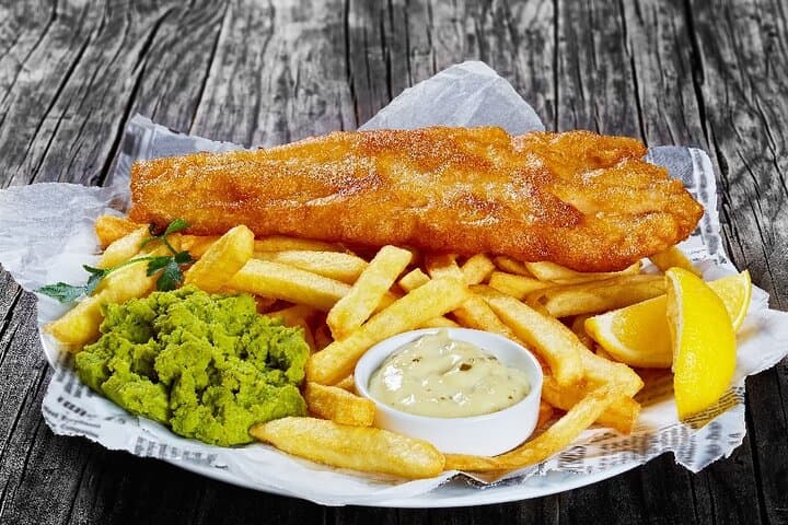 Jack the Ripper Walk with Fish and Chips — Whitechapel Evening History Tour photo 3