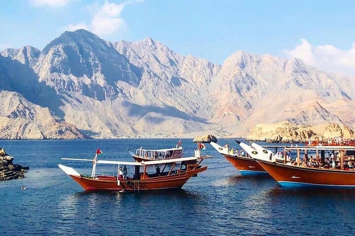 Musandam Dibba Dhow Cruise: Fjord-Style Day Trip with Snorkeling & Lunch photo 4