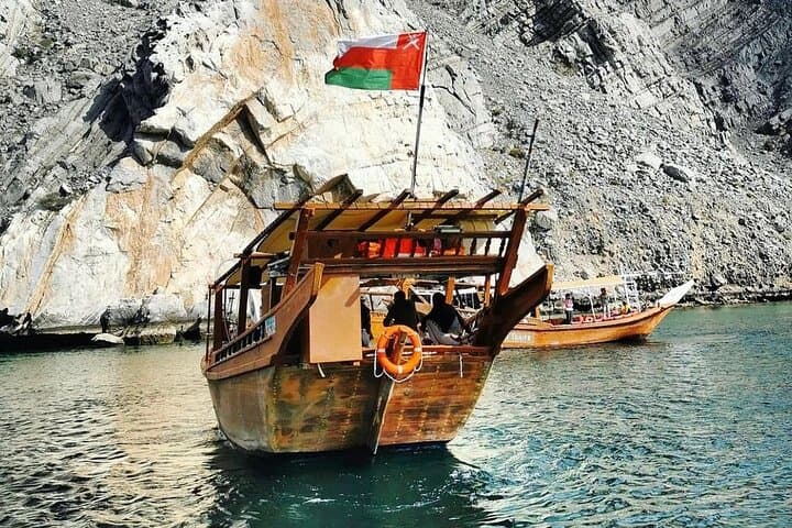 Musandam Dibba Dhow Cruise: Fjord-Style Day Trip with Snorkeling & Lunch photo 5