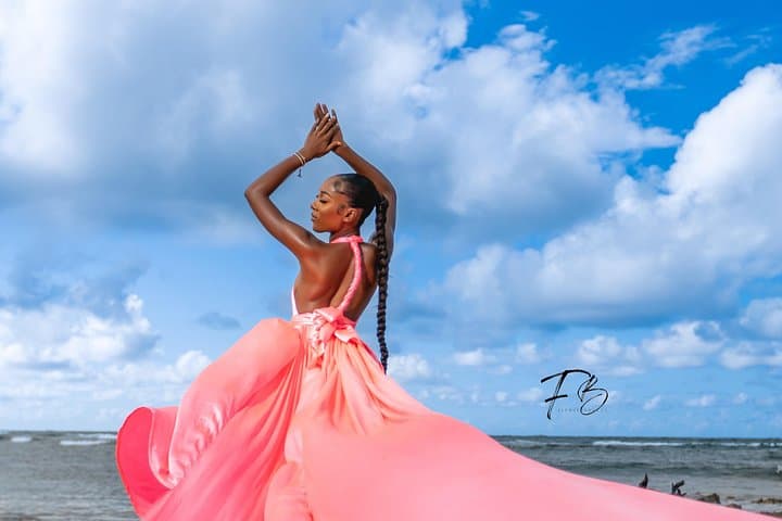 Flying Dress Photo Session in Montego Bay — Dramatic Aerial-Style Portraits photo 2