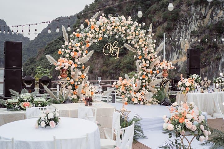 2-Day Veranda Cruise: Halong Bay & Lan Ha Bay Luxury Escape from Hanoi photo 2