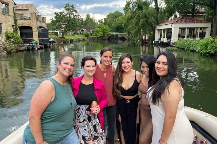 Private 2-Hour Scenic Boat Cruise on Lake Austin: Experience Austin’s Iconic Waterfront photo 6