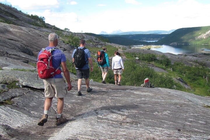 Hidden Valley Hike in Bodø: Åselidalen Day Trip to Børvasstindane photo 2