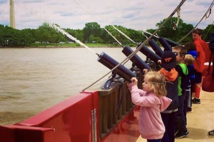 Pirate Ship Treasure Hunt Cruise on the Potomac River: A Family-Friendly Adventure in Washington, DC photo 4