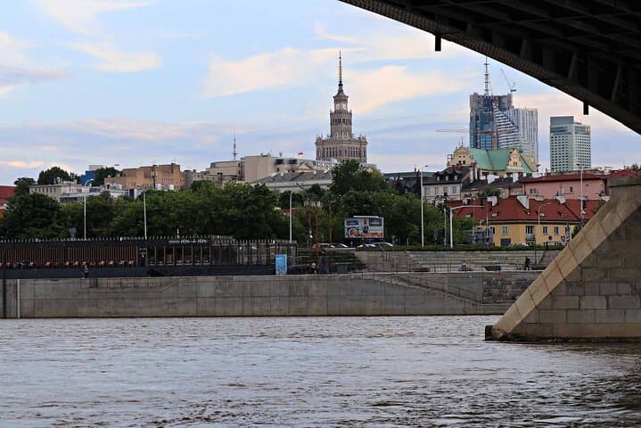 2-Hour Private Vistula River Cruise in Warsaw with Helmsman photo 3