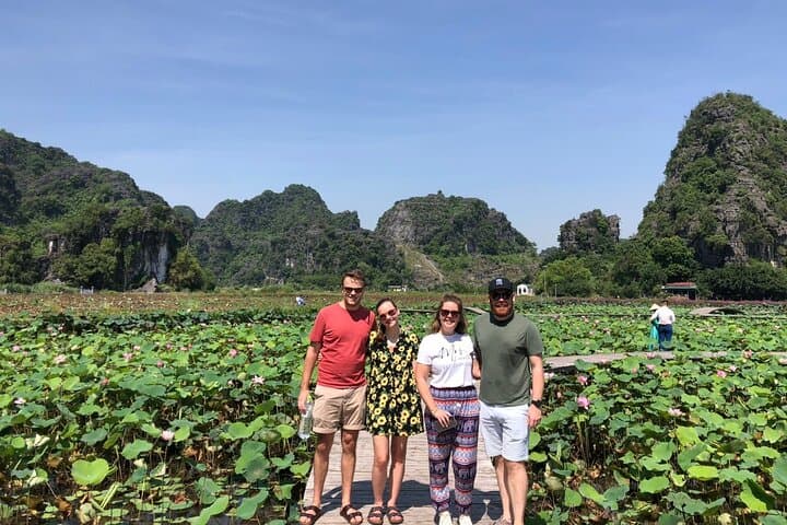 Ninh Binh Day Tour: Tam Coc Sampan, Mua Cave & Hoa Lu from Hanoi