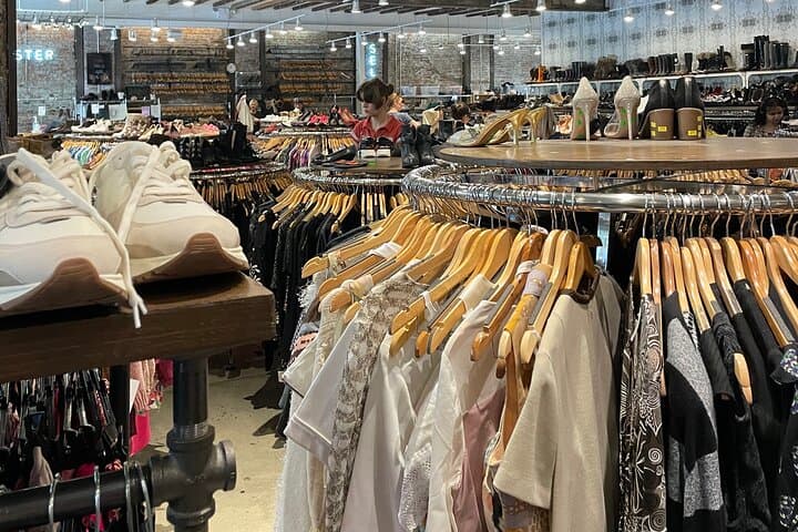 Williamsburg & Greenpoint Vintage Shopping Tour — Secondhand Finds in Brooklyn photo 2