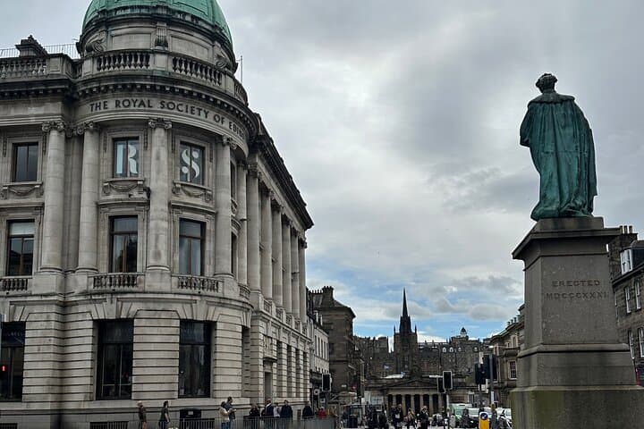 Edinburgh New Town Walking Tour — 2.5-Hour Enlightenment & Architecture Walk photo 2