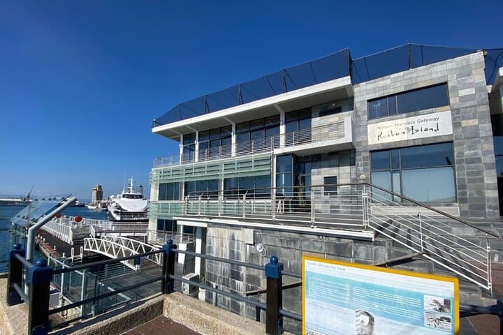 Private Guided Robben Island & Table Mountain Tour — Cape Town Highlights photo 5