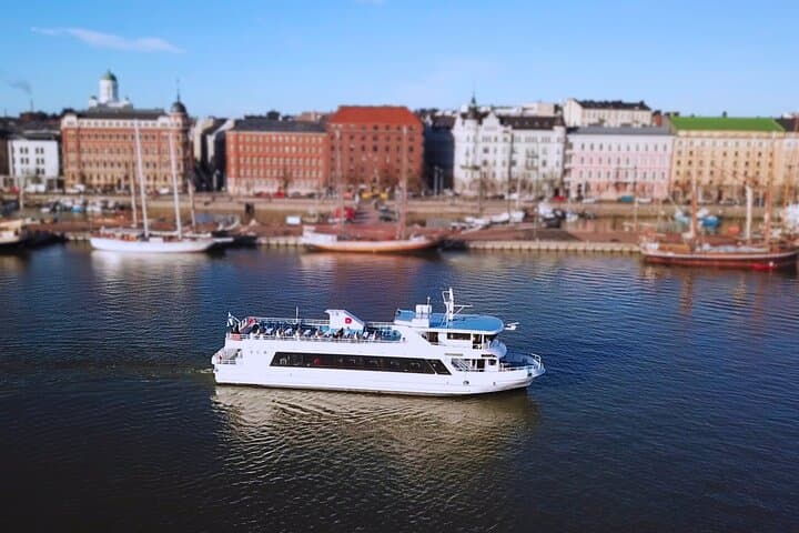 Evening Cruise Through the Helsinki Archipelago: Sunset Sightseeing Cruise photo 2