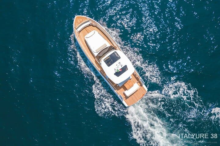 Premium Private Yacht Tour from Sorrento to Capri & Positano photo 2