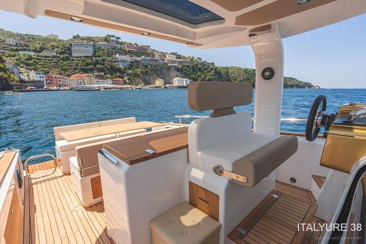 Premium Private Yacht Tour from Sorrento to Capri & Positano photo 4