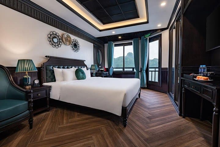 Rita Cruise Lan Ha Bay: 2-Day Luxury Cruise, Kayak & Swimming Escape photo 2