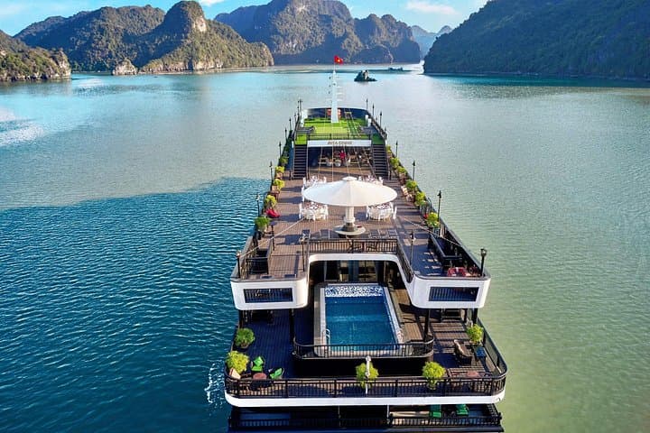Kite Cruise Lan Ha Bay: 2-Day Lan Ha & Halong Bay Overnight Cruise from Hanoi photo 3