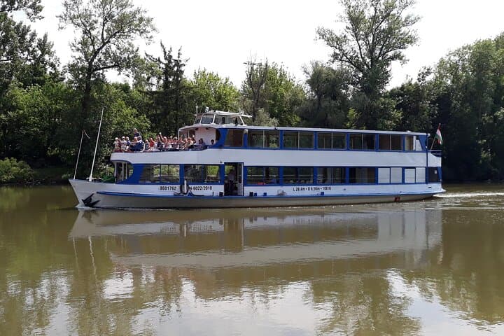 Two-Day Tokaj Boat Trip, City Tour & Wine Tasting on the Bodrog photo 4