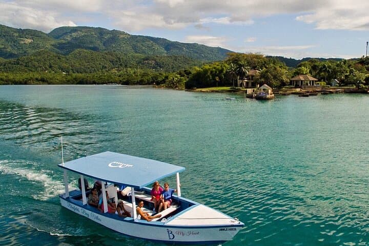 Glass-bottom Boat & Snorkeling in Montego Bay: Explore Coral Reefs and Sea Life
