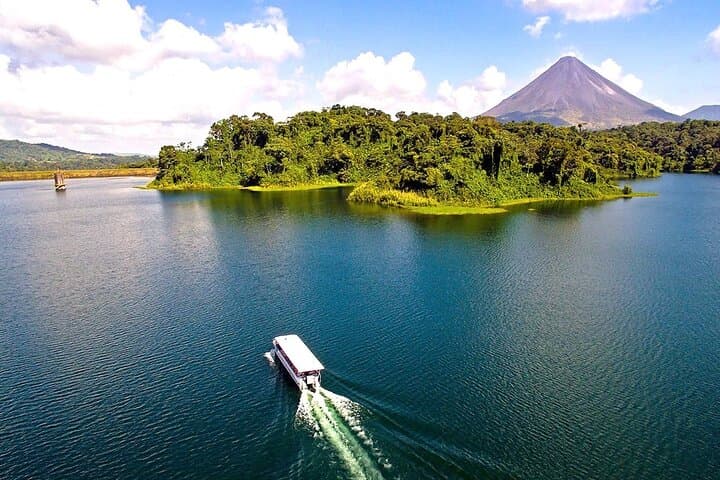 Arenal Volcano Signature Escape: Lake Cruise, Rainforest Walk & Hot Springs photo 2