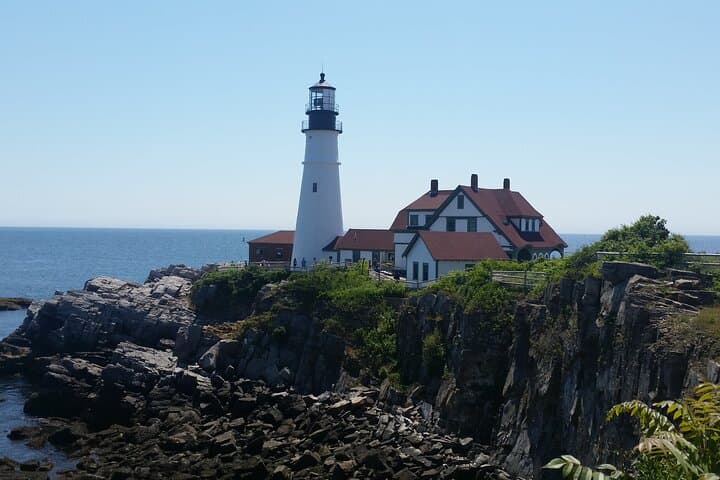 Portland Lighthouses & Kennebunkport Private Tour: Coastal Sights in 6 Hours photo 2