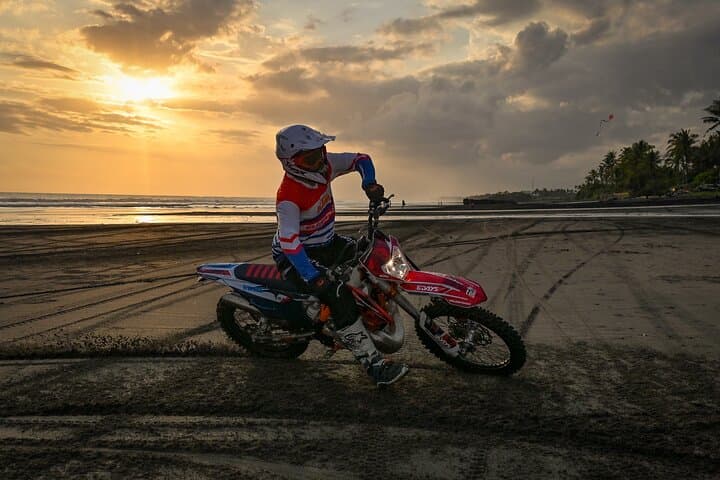Half-Day Dirt Bike Adventure on Tabanan Beach, Bali photo 5