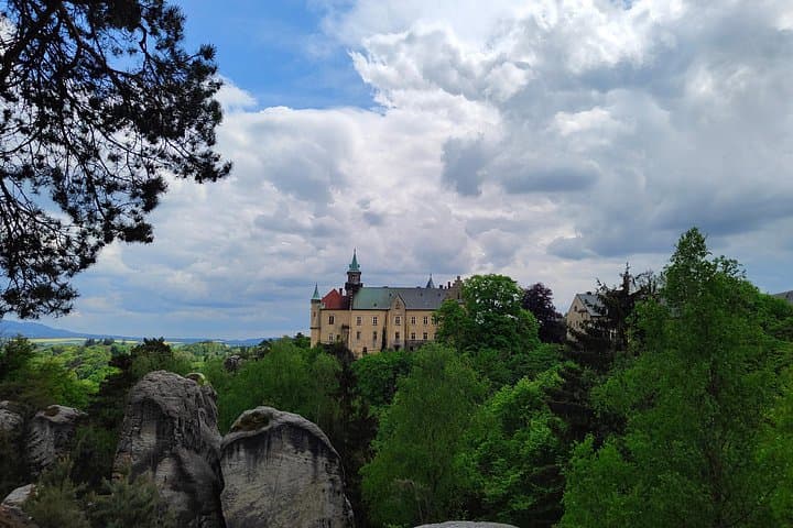 Full-Day Hiking in Bohemian Paradise: Hruboskalsko, Valdštejn & Turnov photo 1