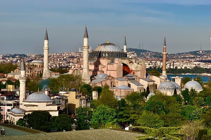Istanbul Highlights: Hagia Sophia, Basilica Cistern, Blue Mosque & Grand Bazaar