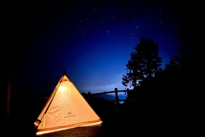 Camping on Zhangjiajie Mountaintop: 4-Day Zhangjiajie & Fenghuang Tour