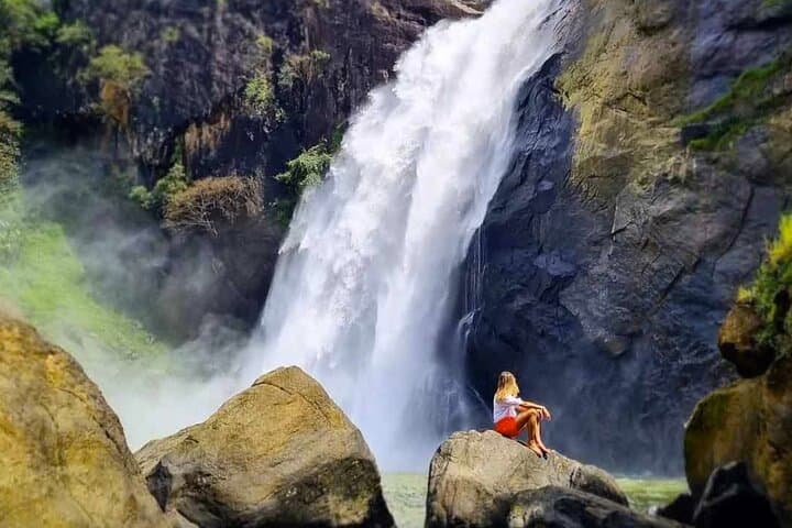 Sigiriya to Ella Private Transfer with Dunhinda Waterfall Visit