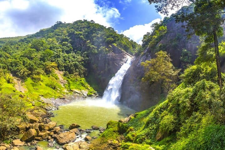 Sigiriya to Ella Private Transfer with Dunhinda Waterfall Visit photo 2