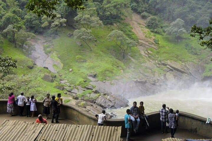 Sigiriya to Ella Private Transfer with Dunhinda Waterfall Visit photo 3