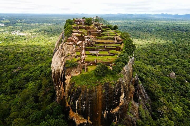 Sigiriya to Ella Private Transfer with Dunhinda Waterfall Visit photo 5