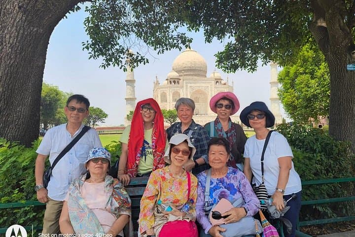 Delhi to Agra by Superfast Train — Taj Mahal Day Trip from New Delhi photo 1