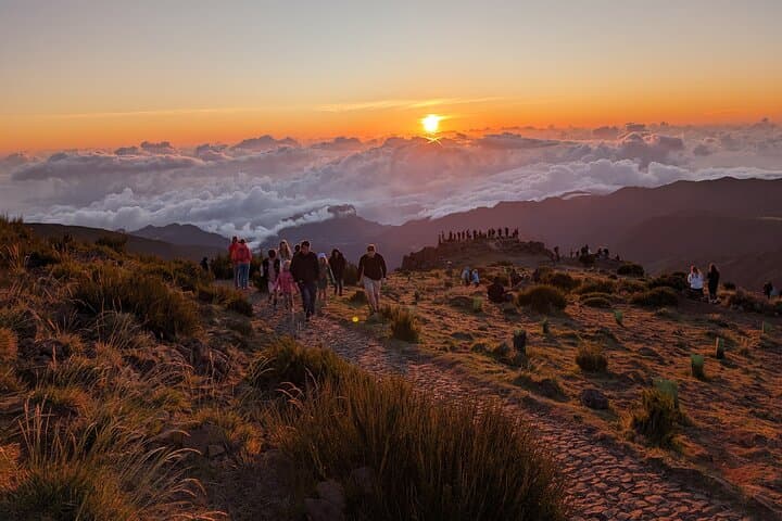 Pico do Arieiro Sunrise Tour — Sunrise at 1,818m with Breakfast & Levada Walk photo 1