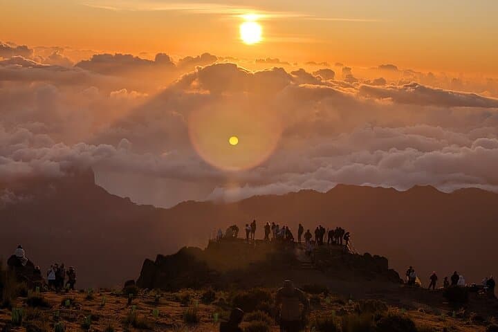 Pico do Arieiro Sunrise Tour — Sunrise at 1,818m with Breakfast & Levada Walk photo 4