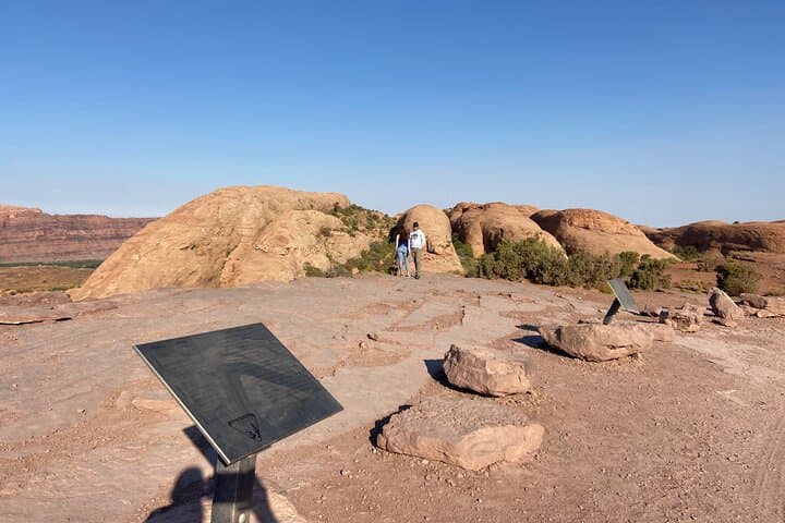 Conquer Moab’s Hell’s Revenge: Private 4WD Jeep Tour Through Slickrock Terrain photo 5