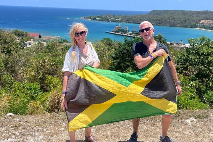 Montego Bay Horseback and Blue Hole Adventure: Beach Rides, Rope Swings & Dunn's River photo 2