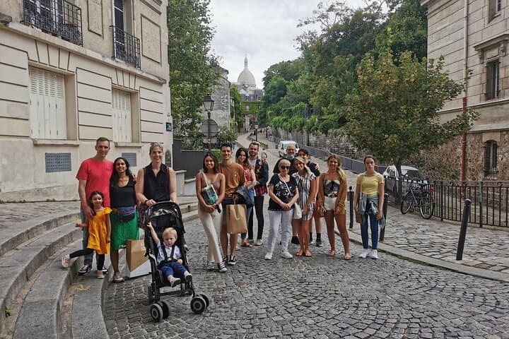 Montmartre's Artistic Soul: Charming Village Walking Tour (90 minutes) photo 3