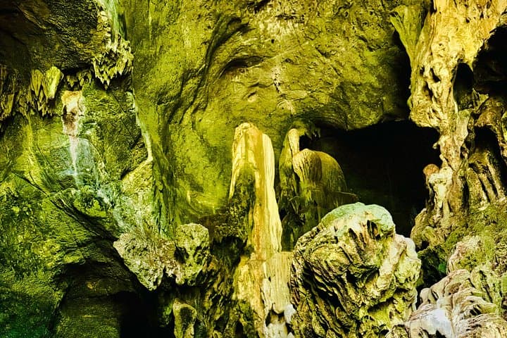 Private Guided Rainbow Cave, Ob Khan Canyon & Lanna Temple Tour from Chiang Mai photo 4
