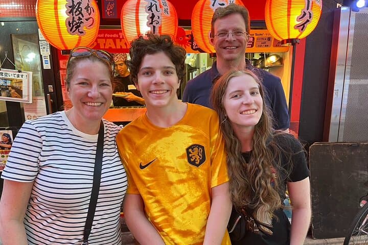 Osaka Full-Day Customized Walking Tour: Food, Nightlife & Hidden Streets photo 4