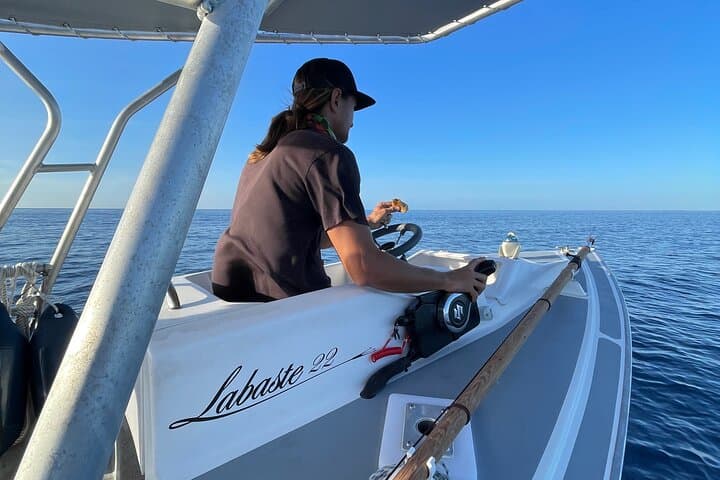 Tahiti Half-Day Private Deep-Sea Fishing Charter photo 4