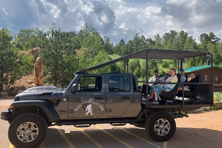 Explore Garden of the Gods: A Scenic Jeep Tour Through Colorado’s Iconic Red Rock Formations photo 5
