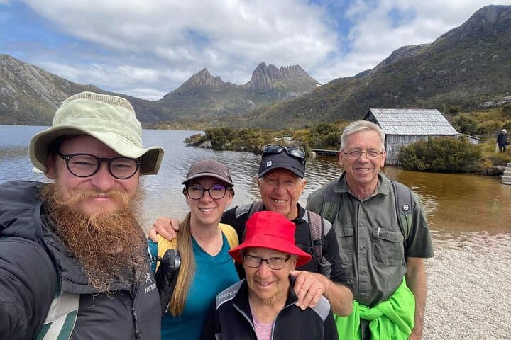Devonport to Cradle Mountain: Dove Lake Day Trip & Sheffield Mural Town