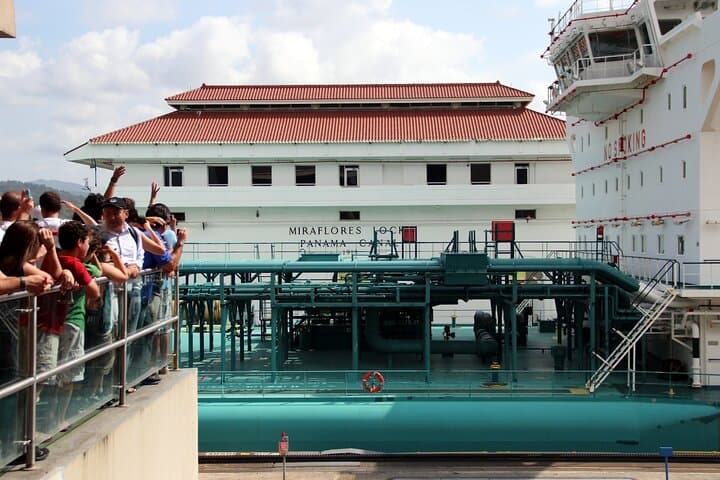 Panama Canal Combo: Miraflores & Agua Clara Locks Tour Guide photo 3
