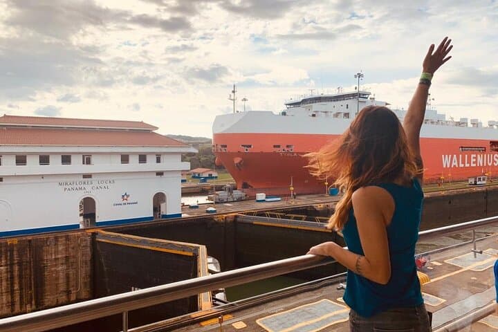 Panama Canal Combo: Miraflores & Agua Clara Locks Tour Guide