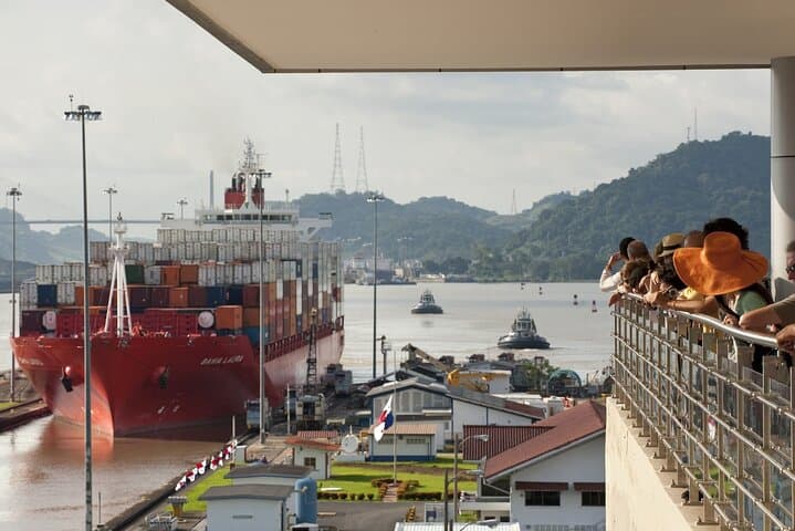 Panama Canal Combo: Miraflores & Agua Clara Locks Tour Guide photo 2