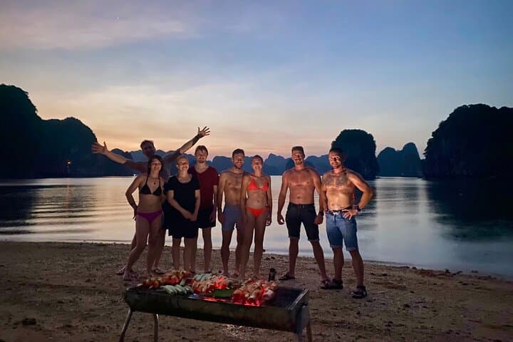 Cat Ba Sunset Kayak & Bioluminescent Plankton Adventure in Lan Ha Bay photo 4