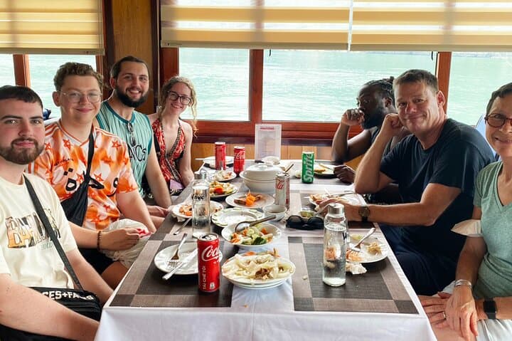 Ha Long Bay Afternoon Cruise: 5-Hour Tour with Sung Sot Cave & Kayaking photo 4