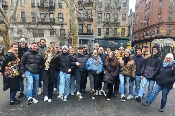 Manhattan in a Day: 30+ NYC Sights Walking Tour (Kids Free)