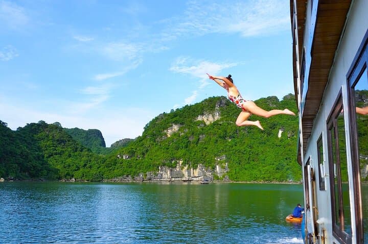 Lan Ha Bay Sunset Kayak and Swim Tour from Cat Ba Island photo 2