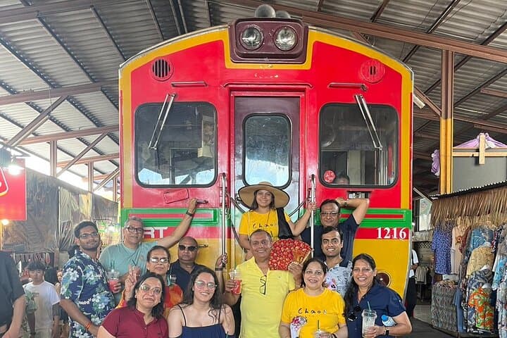 Damnoen Saduak Floating Market & Maeklong Railway Market Day Trip from Bangkok photo 5